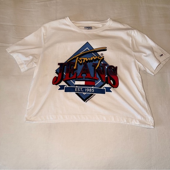 Tommy Hilfiger Tops - Vintage Tommy Hilfiger Cropped T-Shirt - Size XS